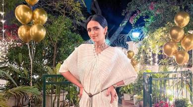 Roshni Chopra Xxx - Roshni Chopra shares tips to give your balcony a chic winter makeover |  Life-style News, The Indian Express