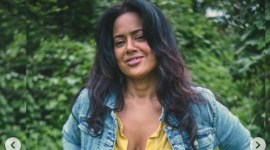 Sameera Reddy, Sameera Reddy news, Sameera Reddy self love, Sameera Reddy stretch marks, Sameera Reddy sleeveless clothes, Sameera Reddy arms, Sameera Reddy body insecurities, Sameera Reddy social media, indian express news