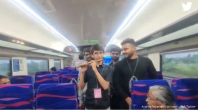 vande bharat express, vande mataram song on vande bharat express, class 12 student plays vande mataram song, bengaluru, indian express