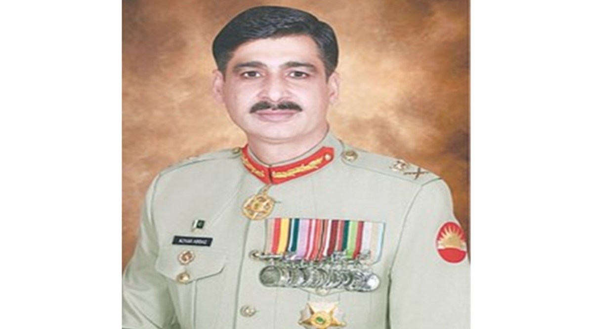 Pakistan Azhar Excise Top Pakistan general seeks early retirement after appointment of Gen ...