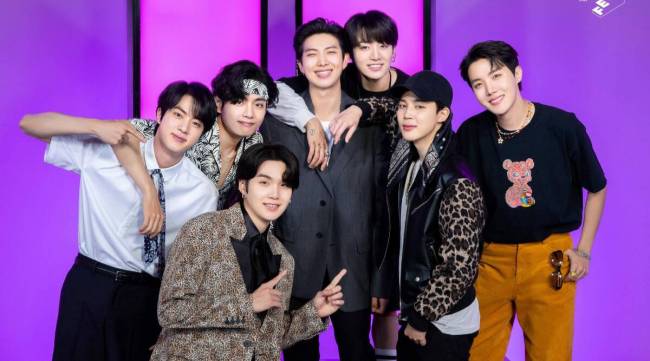 For BTS, their political reckoning should have arrived after the election of ultraconservative President Yoon Suk Yeol, whose poll promise included the abolition of South Korea’s gender equality ministry. (PC: Weverse/ Big Hit)