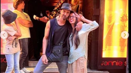 Hrithik Roshan, Saba Azad, Hrithik Roshan and Saba Azad, Hrithik Roshan Saba Azad relationship timeline, Hrithik Roshan Saba Azad couple, Hrithik Roshan Saba Azad photos, indian express news