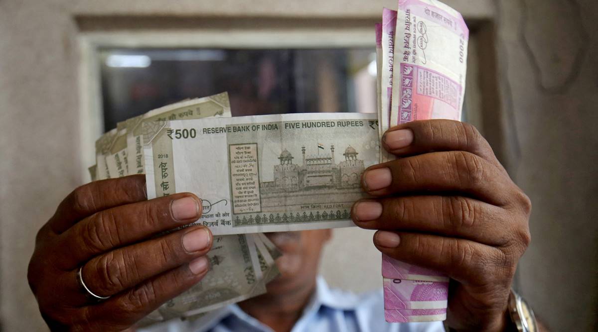 Indian Rupee vs US Dollar Today Rupee falls 34 paise to close at 81.25