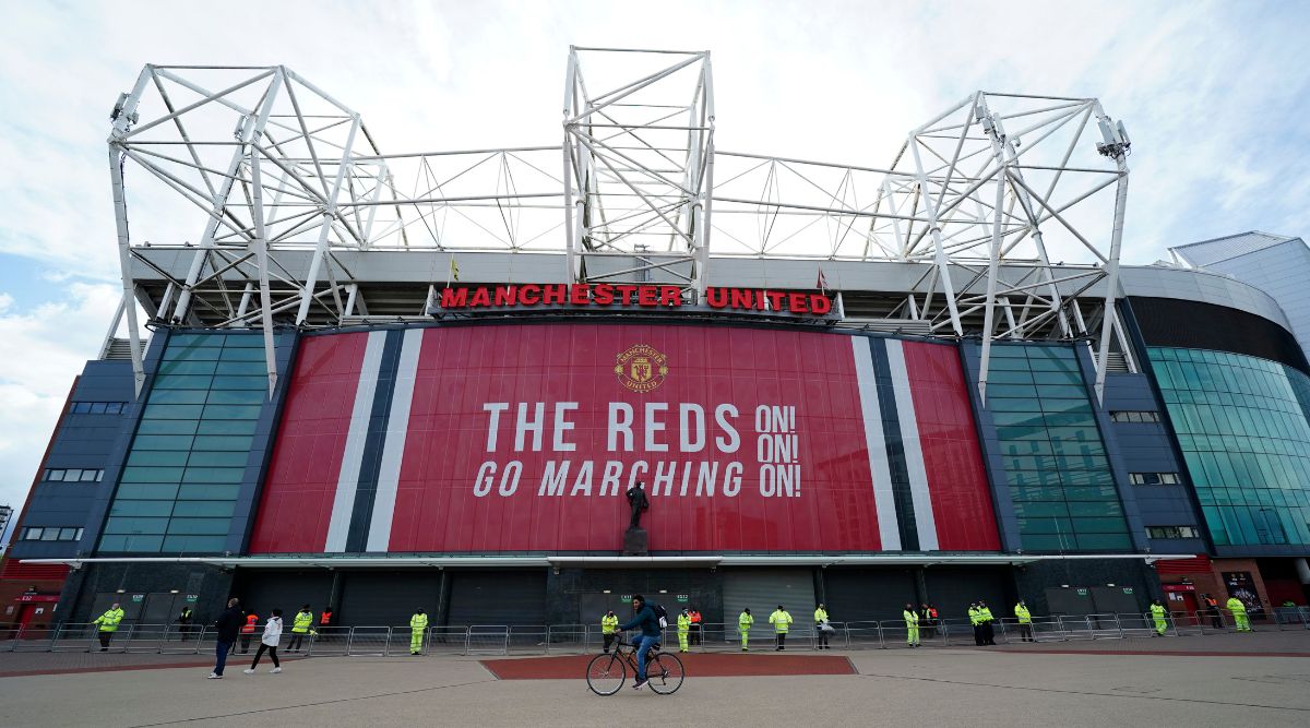 Best to Beckham - £500,000 worth of Manchester United memorabilia