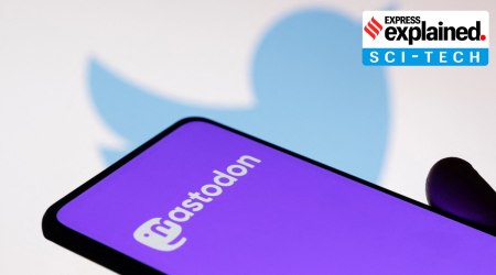 Twitter and Mastodon logos are seen in this illustration taken November 7, 2022. (Reuters: Dado Ruvic)