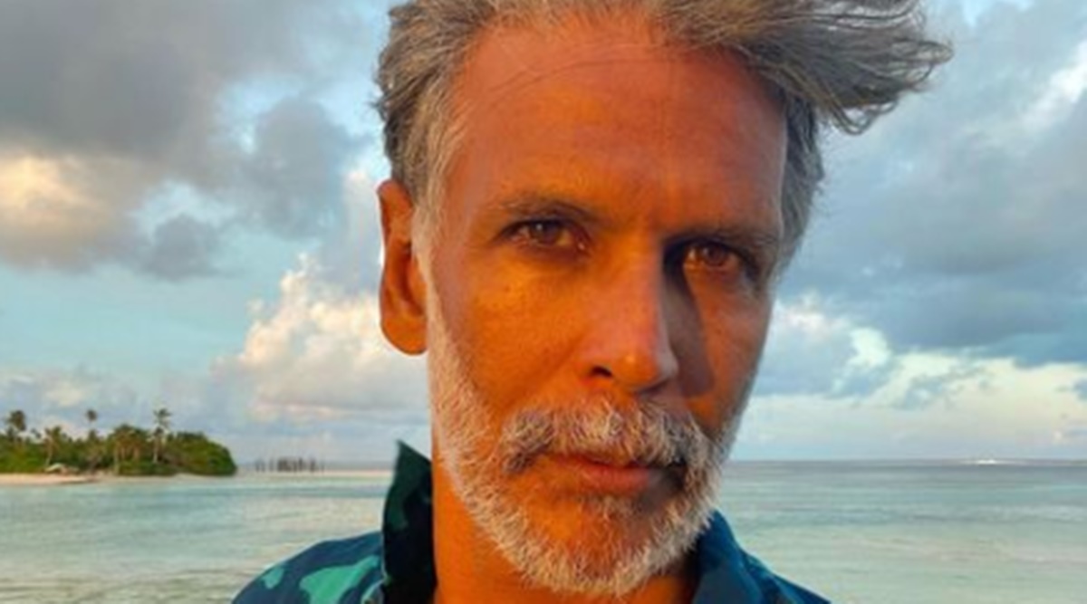 Milind Soman does these many pull-ups to set fitness goals: ‘Enough for today’