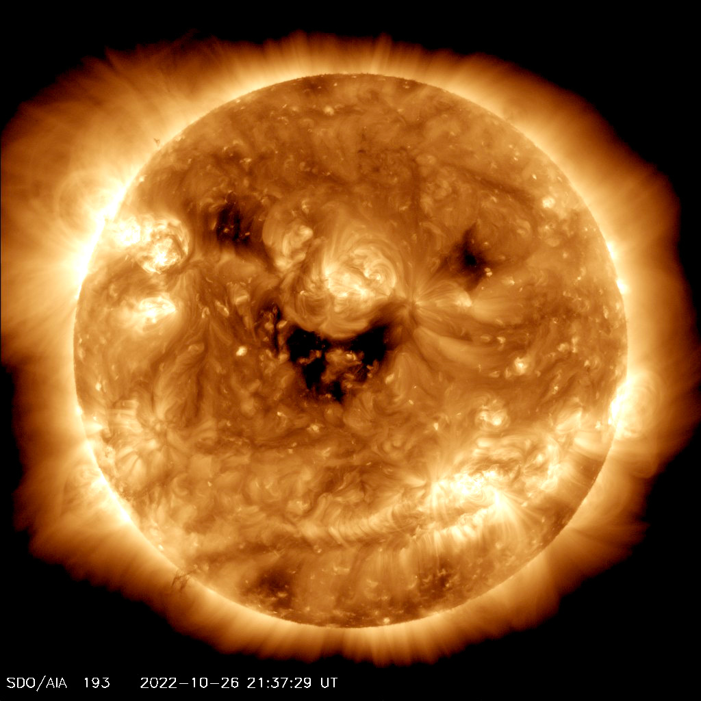 Przerażające lub urocze: NASA dzieli się wizerunkiem „uśmiechniętego słońca”