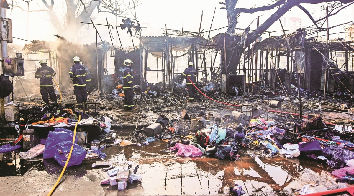 Fire breaks out in Fashion Street, 25 shops gutted; no loss of life ...