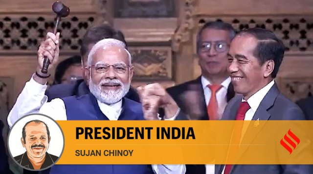 President of Indonesia Joko Widodo symbolically hands over the G20 Presidency to Prime Minister Narendra Modi at G20 summit in Bali, Indonesia on Nov. 16, 2022. (Twitter/@DDNewsLive)