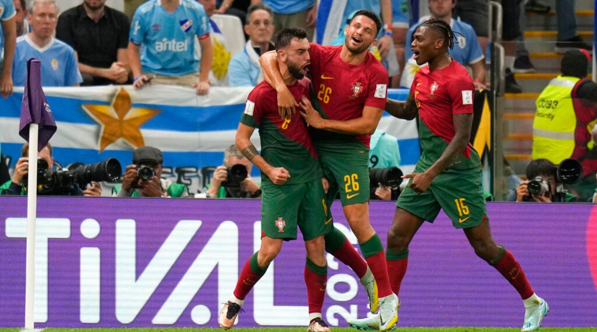 Uruguay beats Ghana 2-0 at World Cup but both teams out