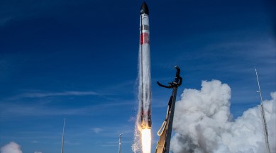 Rocket Lab | catching rocket with a helicopter
