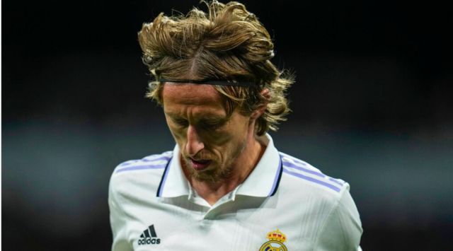 حطمت لوكا مودريتش كريستيانو رونالدو-ليونيل ميسي ديوبولي على The Ballon d'Or في 2018 (صورة AP)