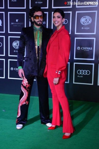 Deepika Padukone, Ranveer Singh slay another red carpet look. All pics,  video