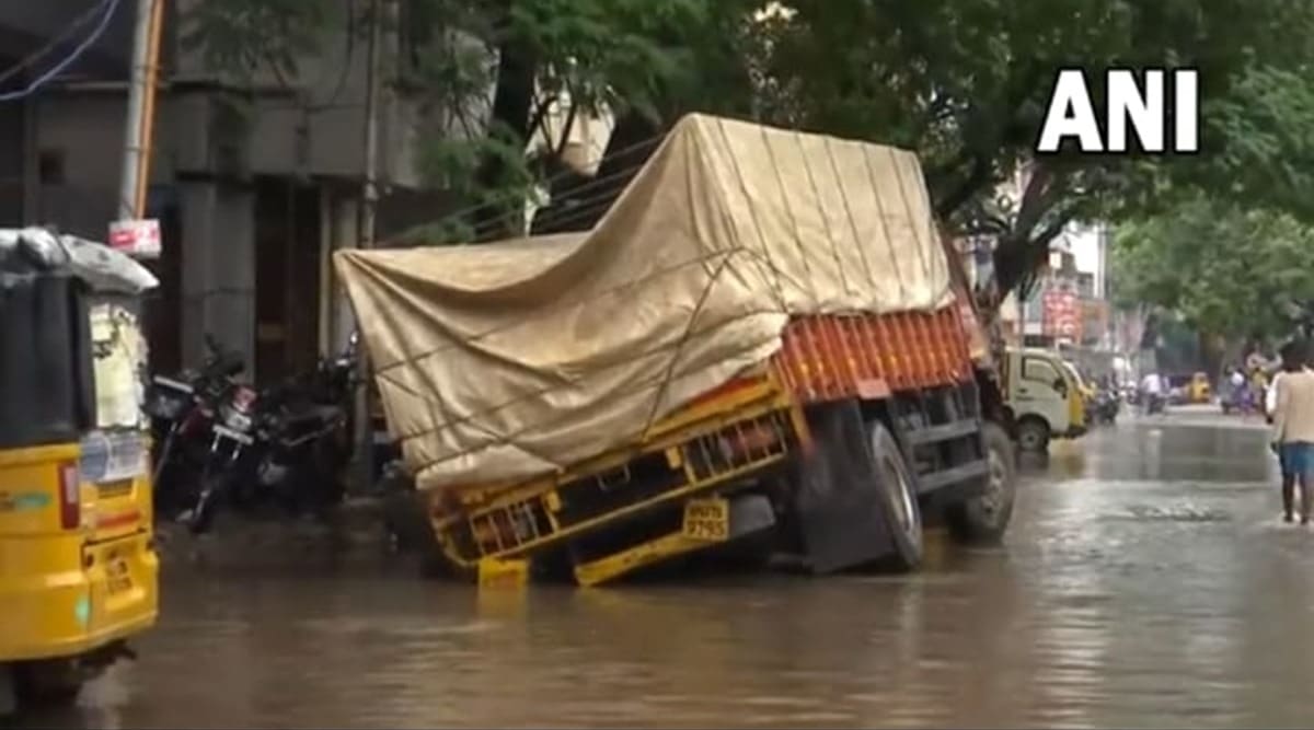 Heavy Rains Lash Several Areas In Tamil Nadu; Holiday For Schools In ...