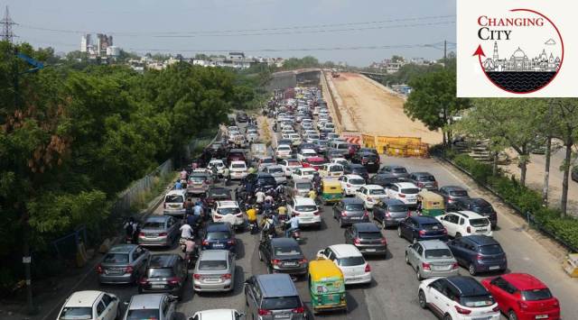 Traffic at Ashram and Maharani bagh during the construction work of flyover on July 08, 2022. (Express Photo by  Abhinav Saha)