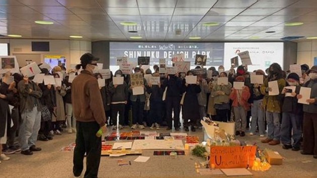 Blank papers in hand, protesters gather across China against zero-Covid ...