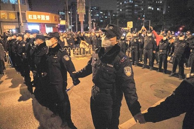 Blank papers in hand, protesters gather across China against zero-Covid ...