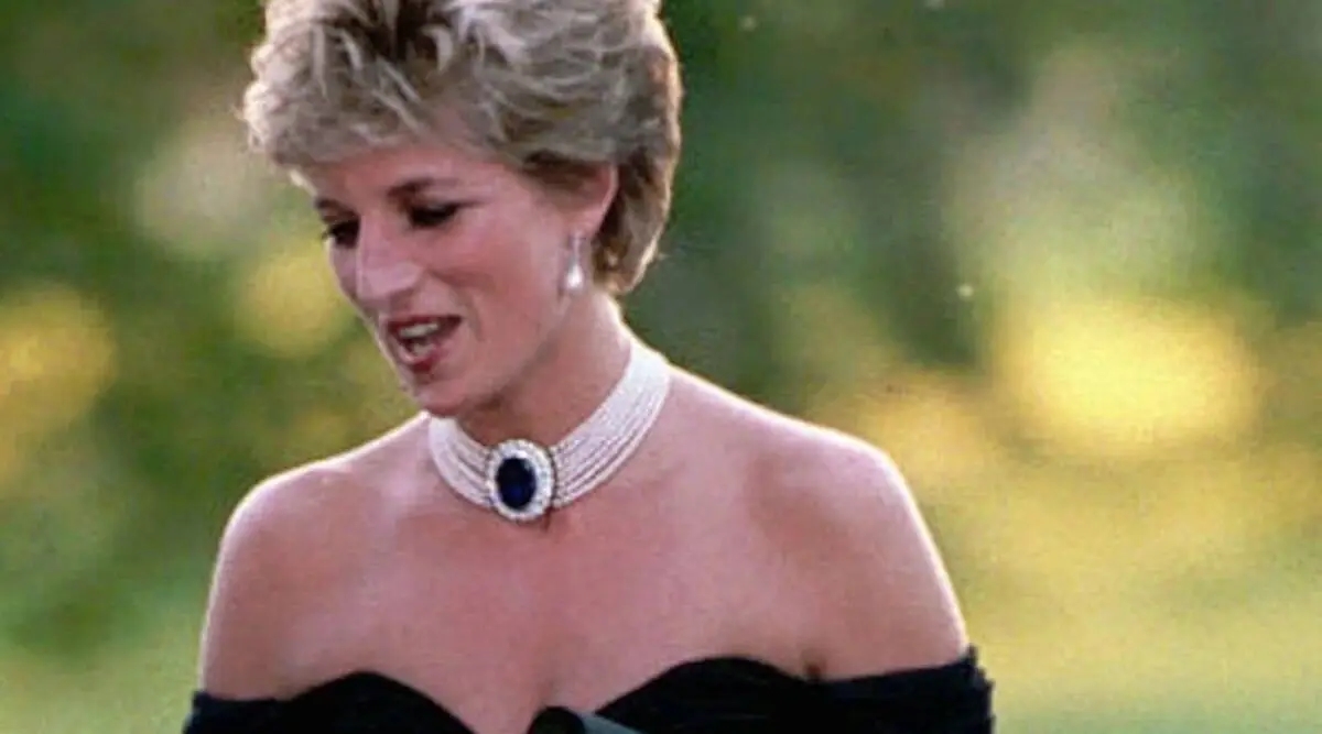 Princess Diana 35 Ct Oval Cut Sapphire and Pearl Choker - Etsy in 2023 | Princess  diana, Lady diana, Diana