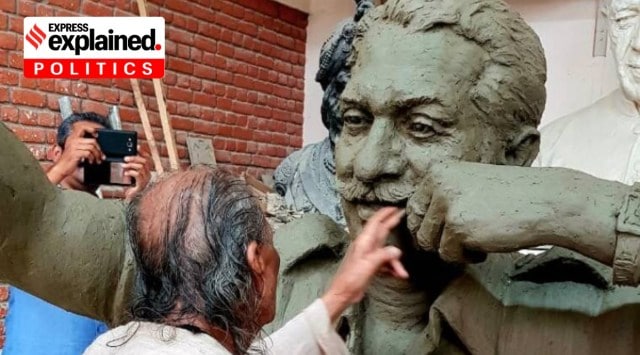 Sculptor Ram V Sutar with late BJP leader Dilip Singh Judeo’s statue. (Express Photo)