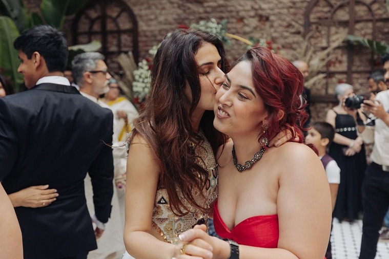 Fatima Shaikh Sex - Fatima Sana Shaikh kisses Ira Khan, dances with Nupur Shikhare at their  engagement. See inside photos | Entertainment News,The Indian Express