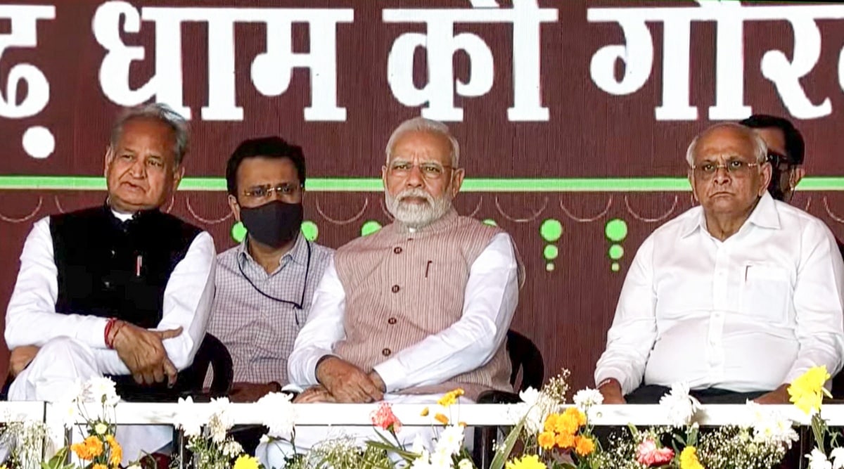 PM Narendra Modi shares stage with Rajasthan CM Ashok Gehlot at event