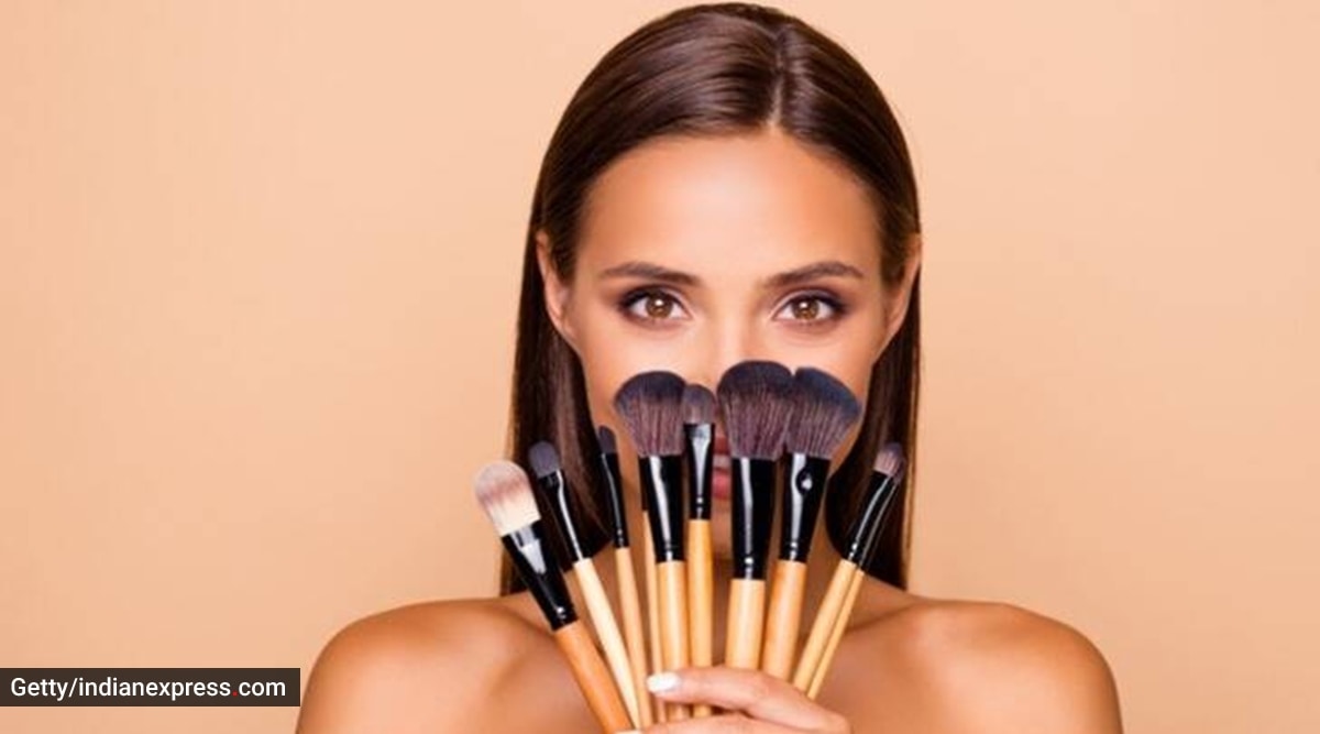 Makeup brushes give better coverage (Source: Getty Images/Thinkstock)