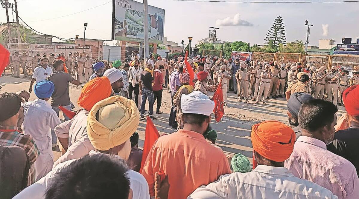 AAP ministers busy in Gujarat campaigning, labour unions set for ...