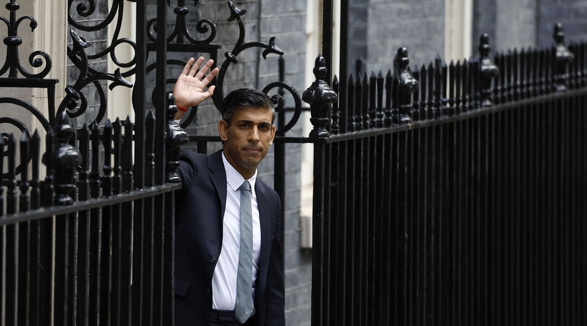 Tory MPs rush for the lifeboats in sign of desperation for Sunak