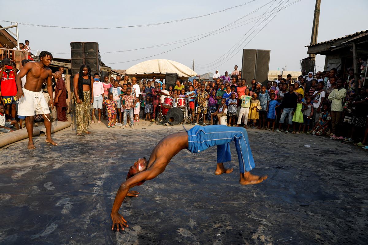 nigerian slum party, nigerian christmas eve