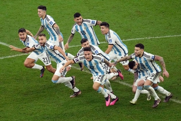 In Pics | Argentines erupt in joy after epic World Cup final | Sports ...