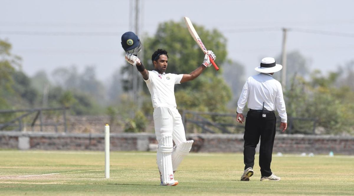 Sachin's unbeaten 139 (217, 14x4) in the first innings helped Kerala to get close to the Rajasthan total of 337. (Express Photo)