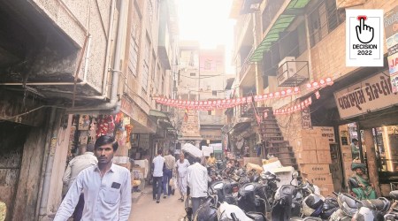 Row over Paresh Rawal remarks | Ahmedabad’s Bengali migrants have a...