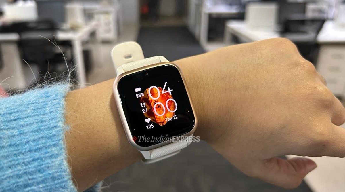 Wrist Garmin Venu Sq Music Vs Fitbit Versa Garmin Venu SQ2 Music