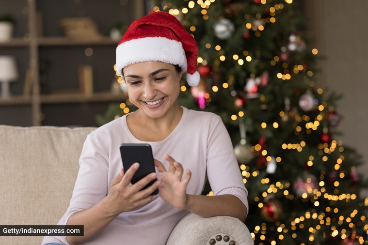 being single, dealing with being single, holiday season, Christmas celebrations, being single during holiday season, feelings, relationships, indian express news