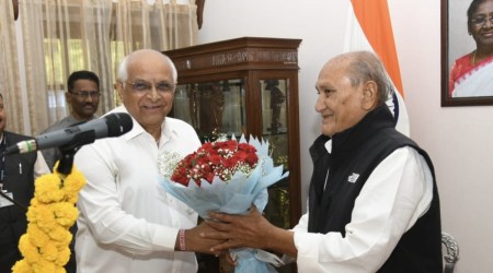The oath ceremony began with Chief Minister Bhupendra Patel followed by former Speakers Ramanlal Vora and Ganpat Vasva.(Twitter/@airnewsalerts)