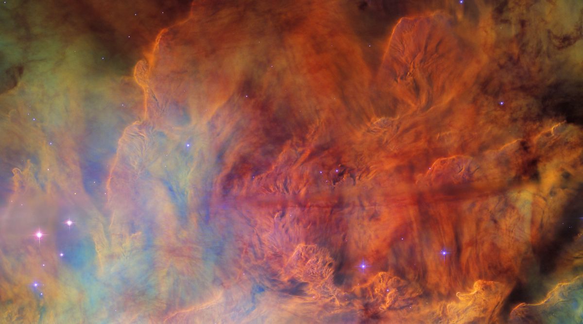 Hubble captures 'cosmic smokescreen' of Lagoon Nebula | Technology News -  The Indian Express