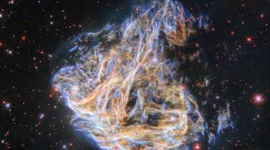 Hubble | supernova remnant
