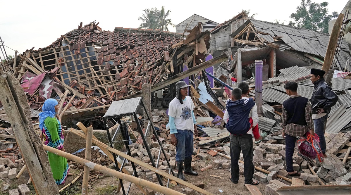Gempa bermagnitudo 6,4 melanda Jawa Barat, Indonesia