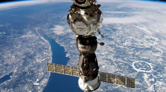 International space station, soyuz, coolant leak, spacewalk postponed
