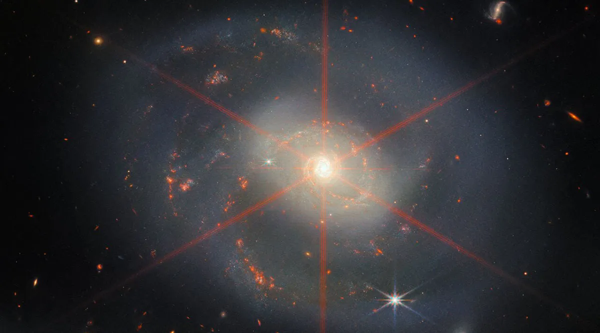 Telescopio espacial James Webb captura el brillante corazón de una galaxia