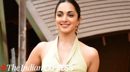 Kiara Advani Sex - Kiara Advani is a stunner in this black evening gown with a risque slit;  see pics | Fashion News - The Indian Express