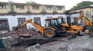 Patna HC slams police for bulldozer action: Tamasha bana diya hai