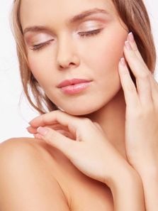 5 skincare tips to manage sensitive skin