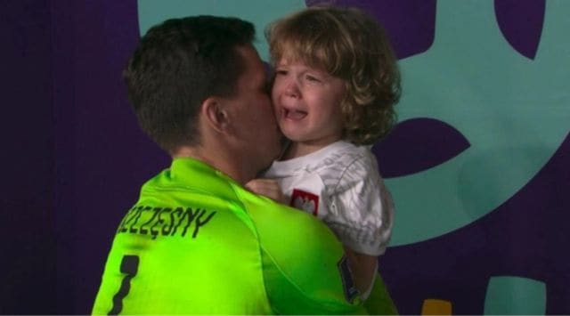 Poland goalkeeper Wojciech Szczesny with his son Liam. (Screengrab)