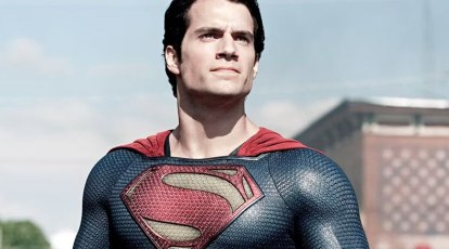 Henry Cavill diz como foi voltar a vestir o uniforme do Superman