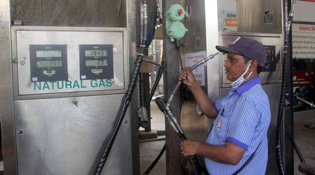 cut-excise-duty-on-cng-till-gas-is-included-in-gst-kirit-parikh-panel