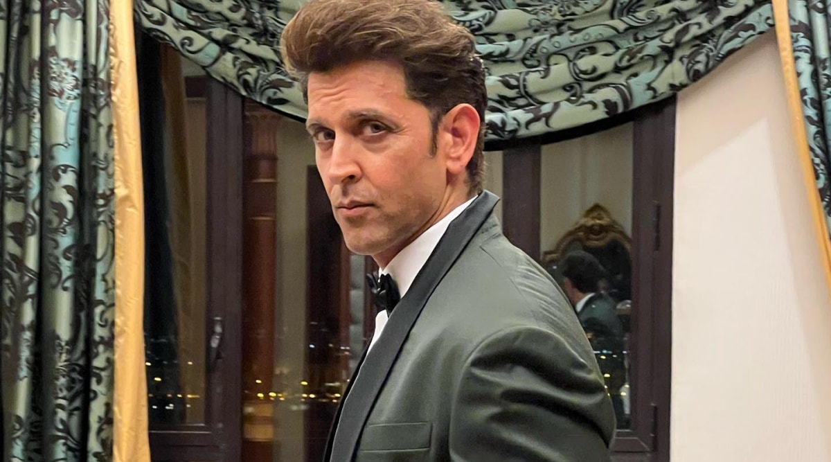Hrithik Roshan recalls dissuading his father from casting Shah Rukh Khan in  a film, landing Kaho Naa Pyaar Hai role as a result | Bollywood News - The  Indian Express