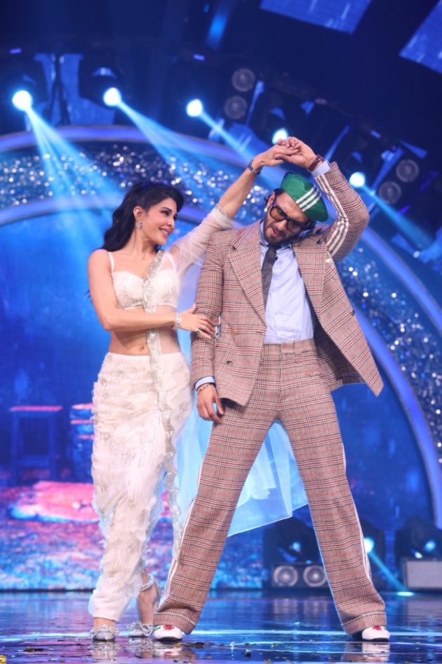 Rohit Shetty, Ranveer Singh promote Cirkus on Indian Idol 13 with Varun