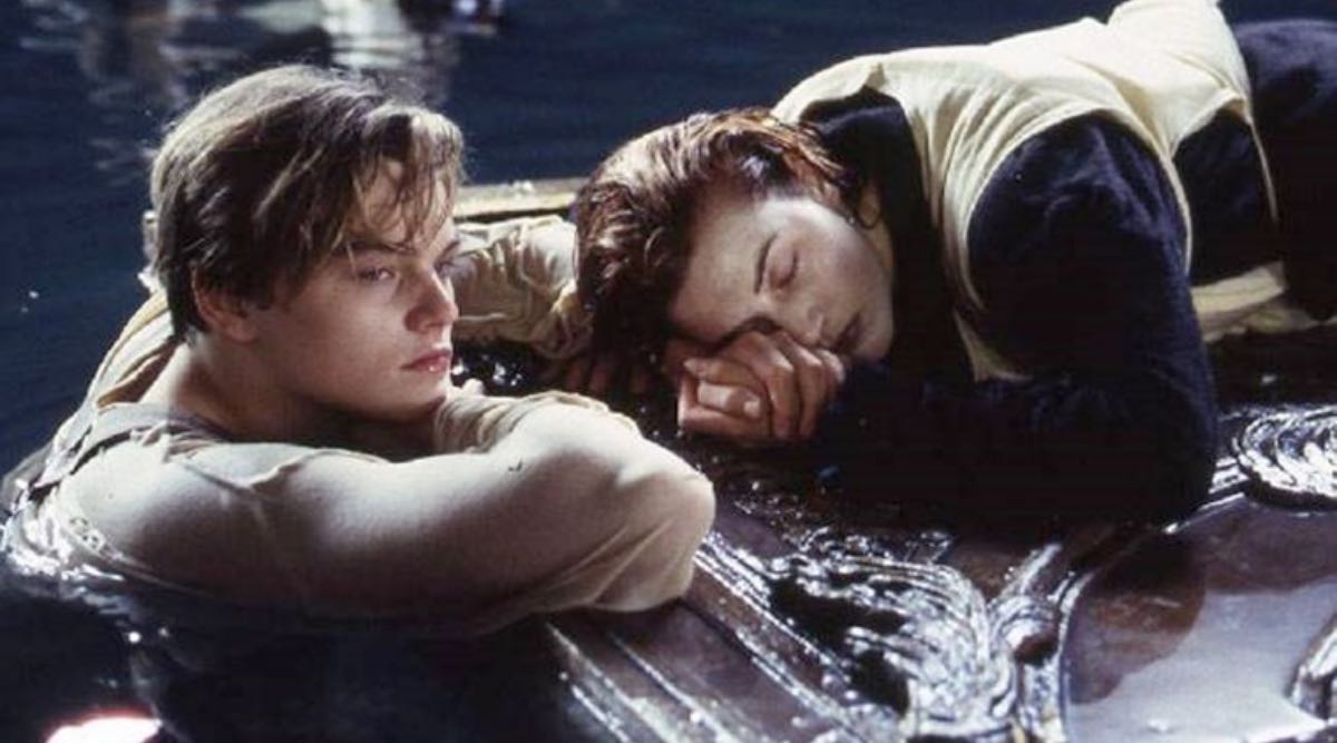 Rose Stripping In Front Of Jack In THAT 'Titanic' Scene Was The Sexual  Awakening Of Every 90s Kid - ScoopWhoop