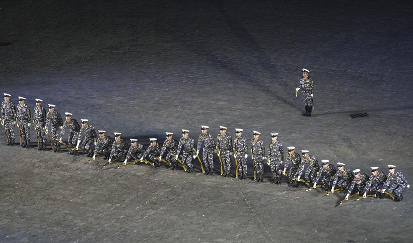 As part of Navy Week celebrations, personnel perform in Beating Retreat and Tattoo  Ceremony | India News News,The Indian Express